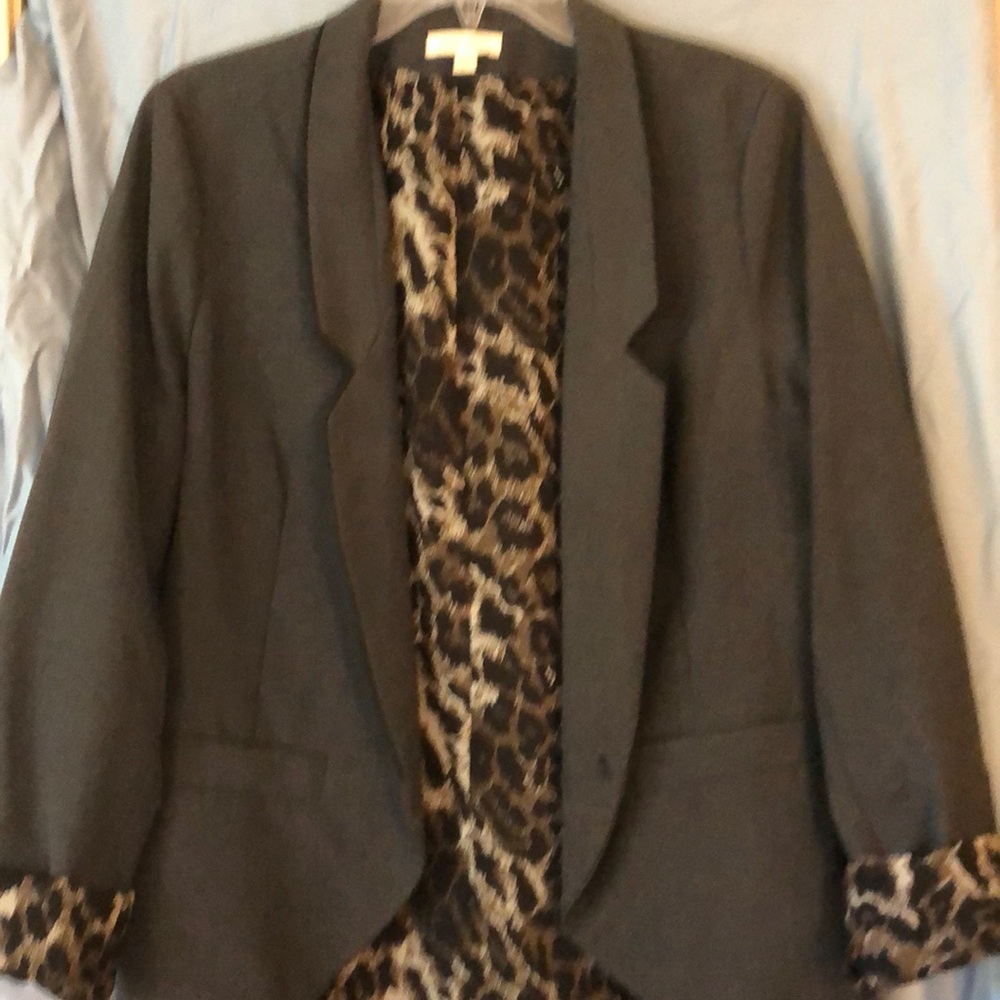 Dark gray blazer lined with animal print